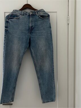 Zara High Rise relaxed Jeans, US 6